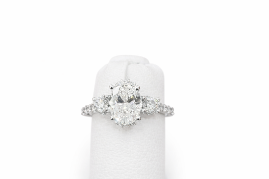 14K LAB DIAMOND ENGAGEMENT RING WITH GOLD SIZE 7 2,93CT